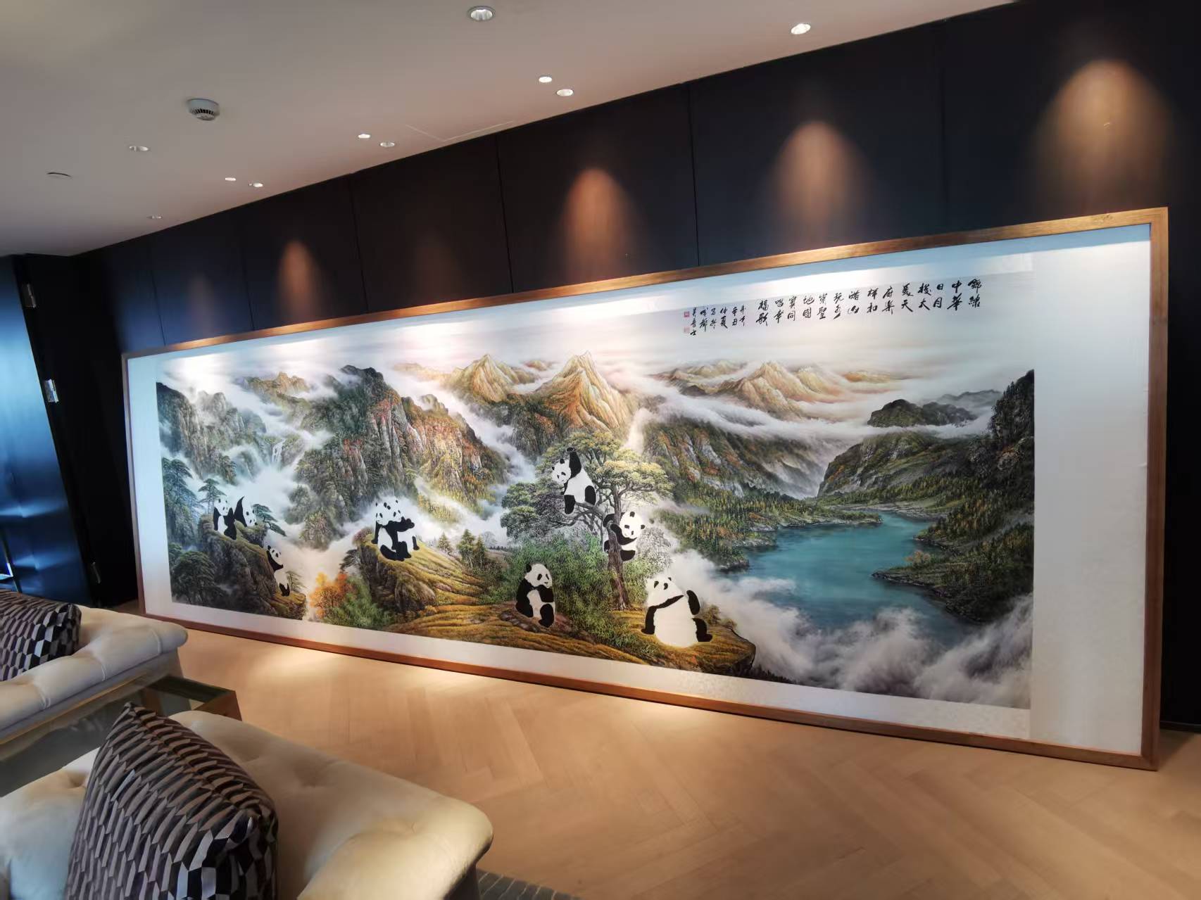 李楠品牌货源我是做画框生产的厂家,在成都做了10多年了,厂里用的都是中高端进口木材