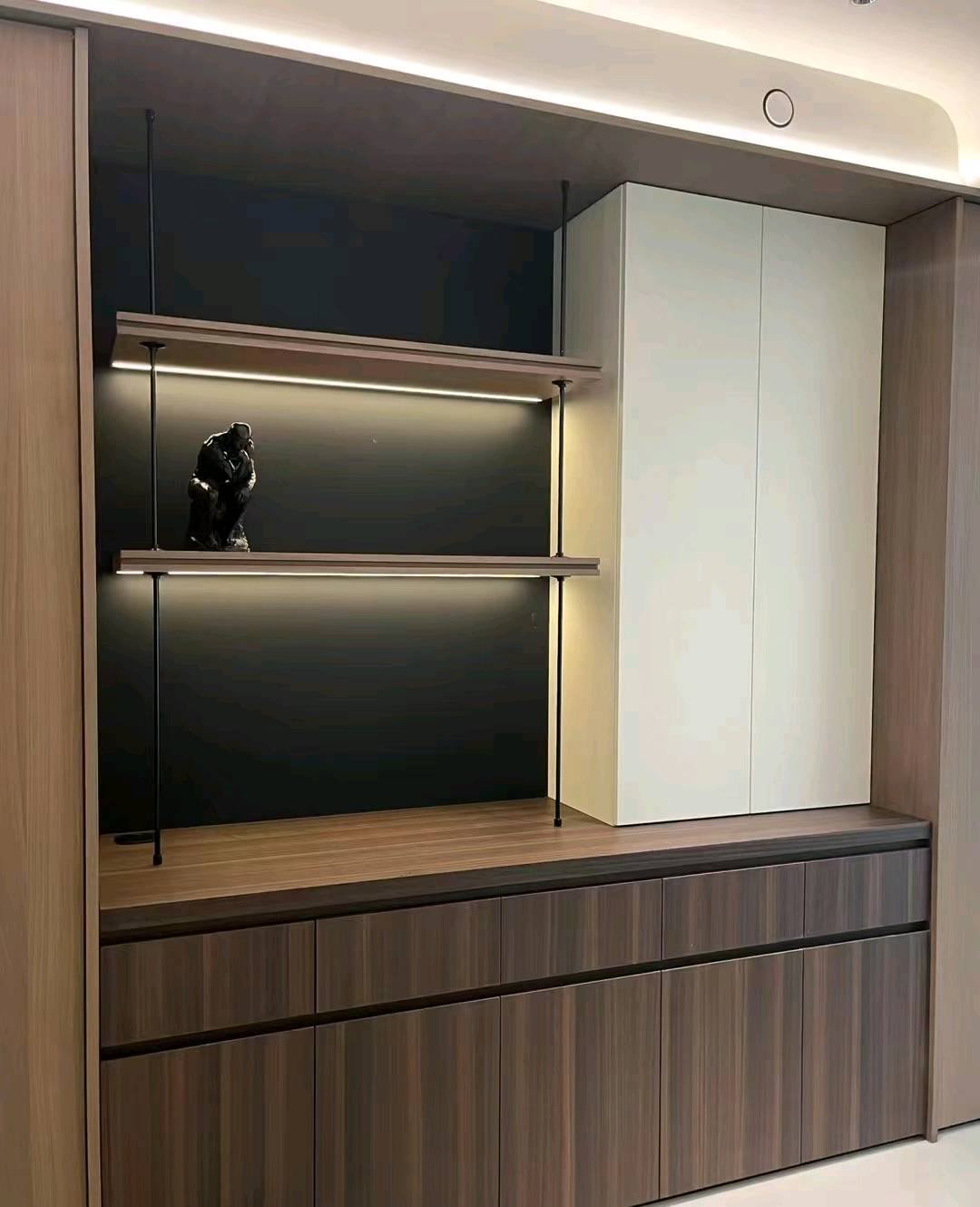 赵先生品牌货源提供家装，工装，酒店用木门全屋定制产品