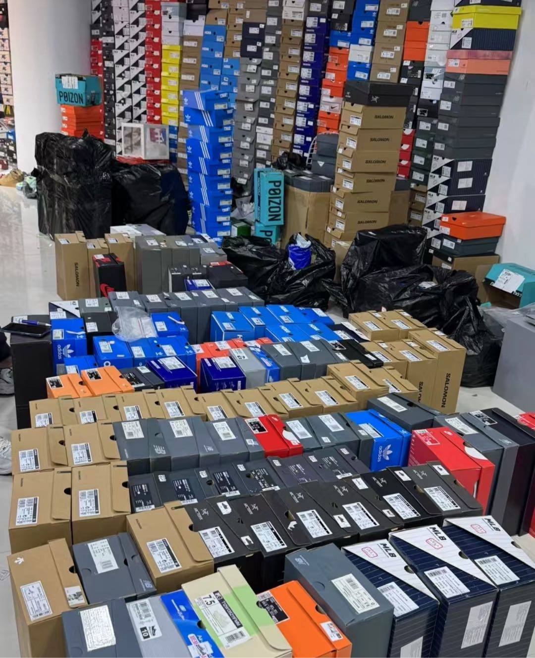 钟先生品牌货源莆田鞋目前免费招代理，不要加盟费，不用囤货，一件代发