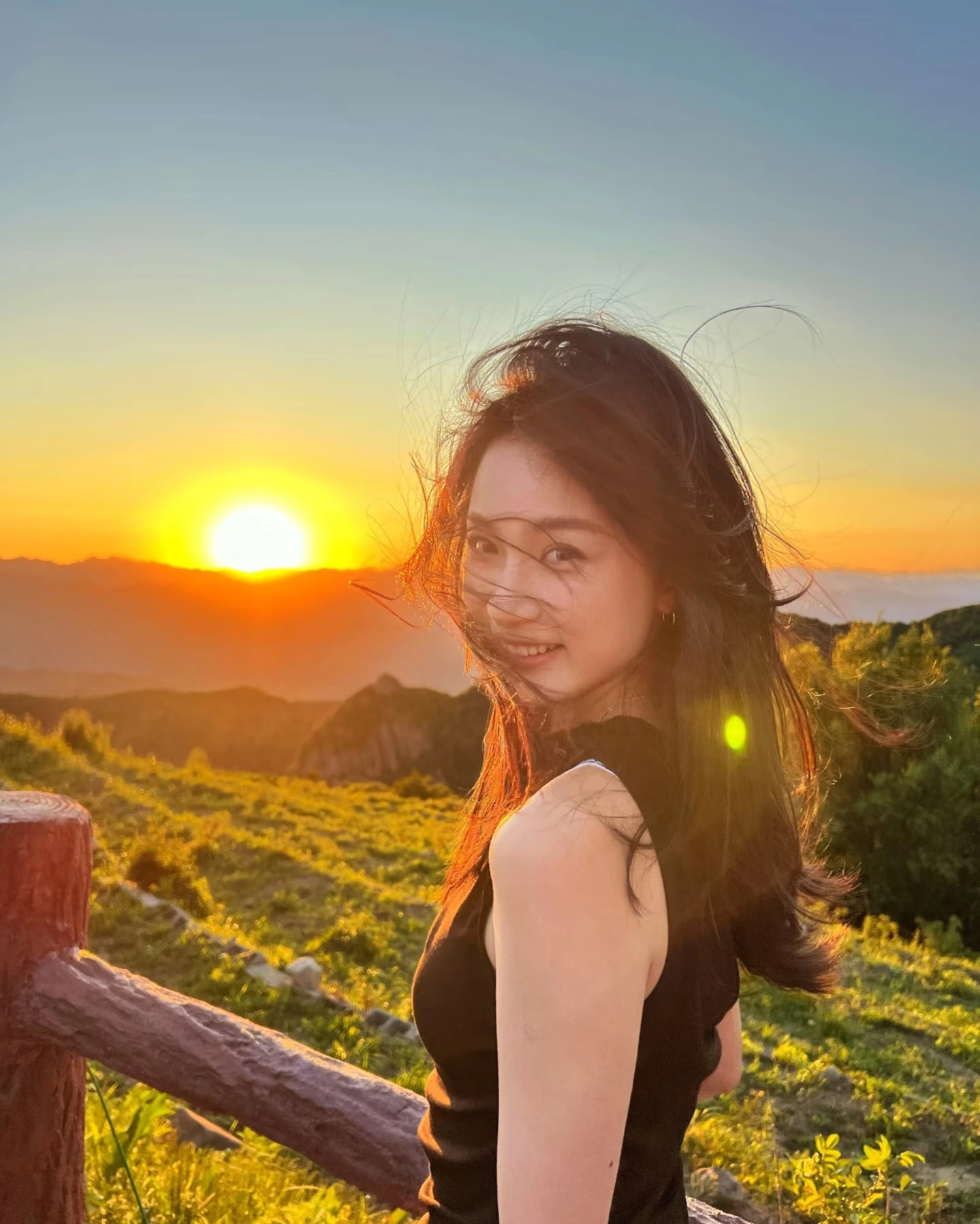 u客直谈实名认证邓女士