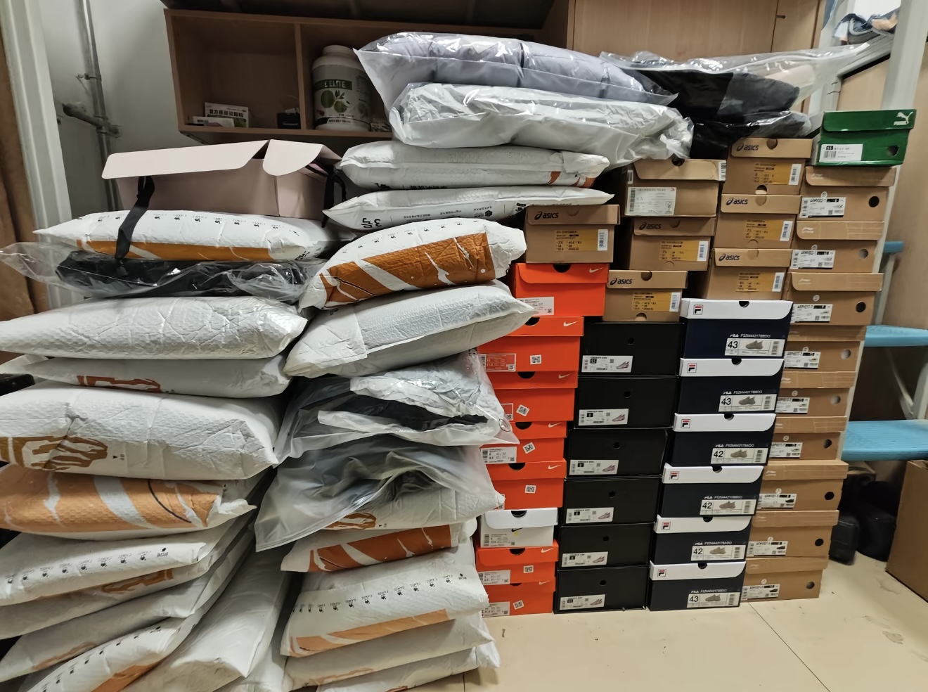 涂先生其他供需得物搬砖项目，无压货+一对一带，每单利润直接分！