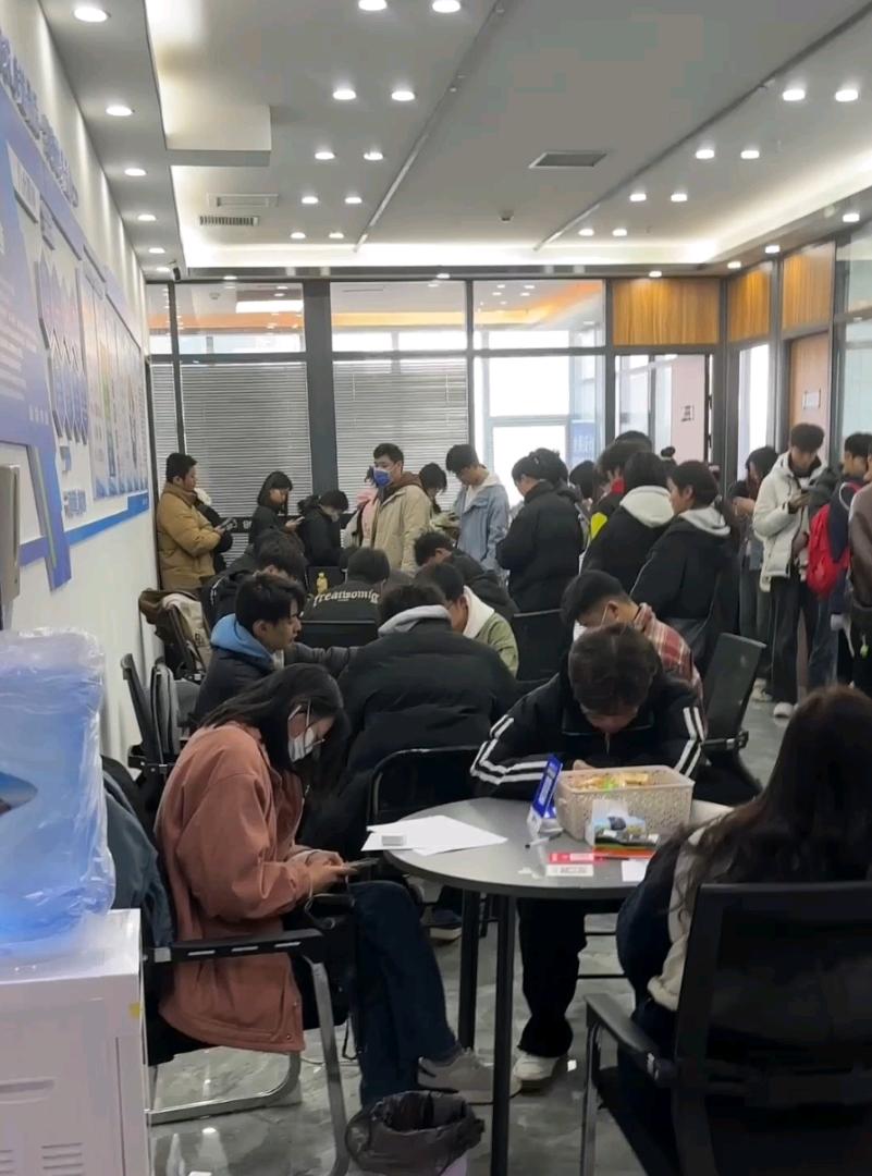 丁先生找合伙人