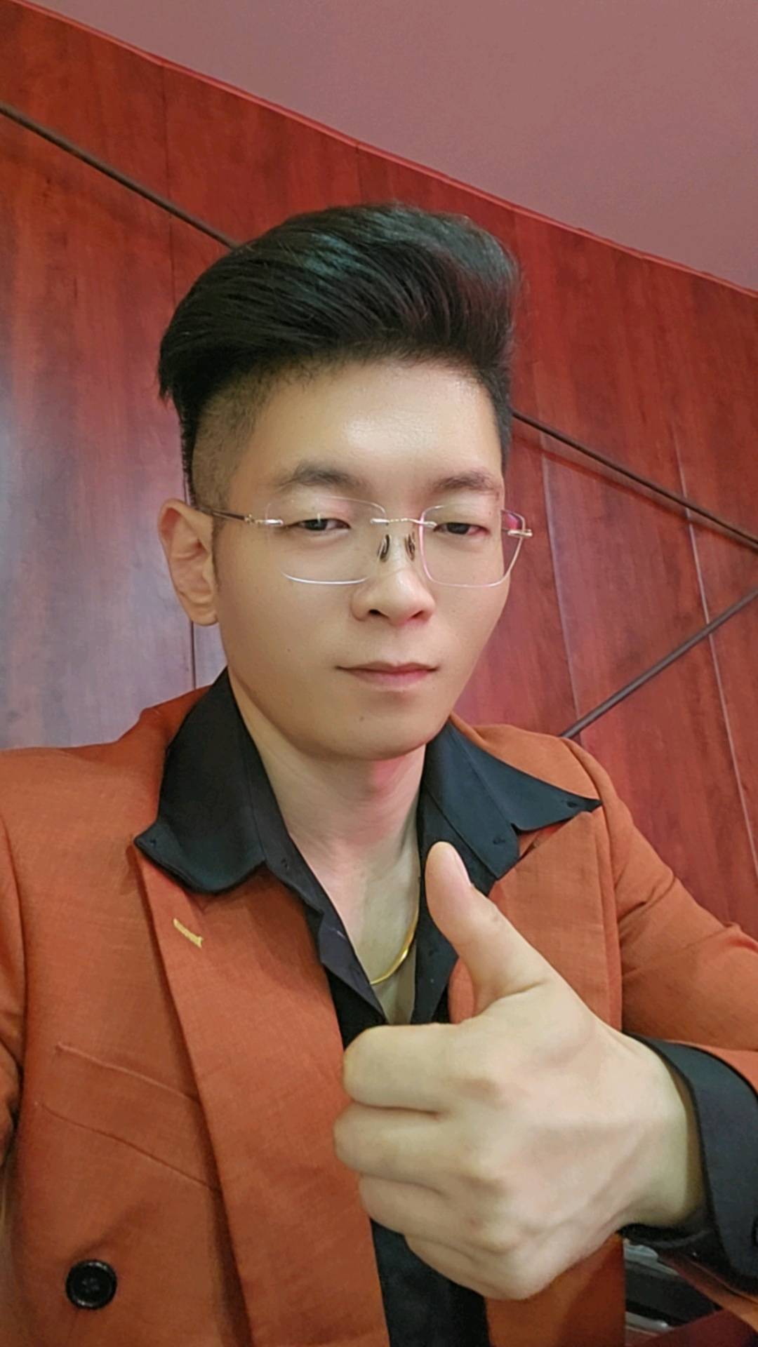 朱黎刚乙方信息郑州全能会务服务 会销讲师·策划·PPT·化妆·豪车接送·战狼营训