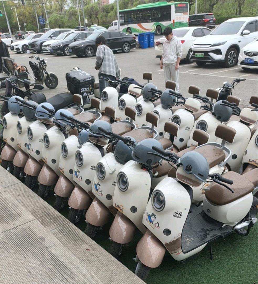 张少帅找哈啰旗下小北租电动车加盟