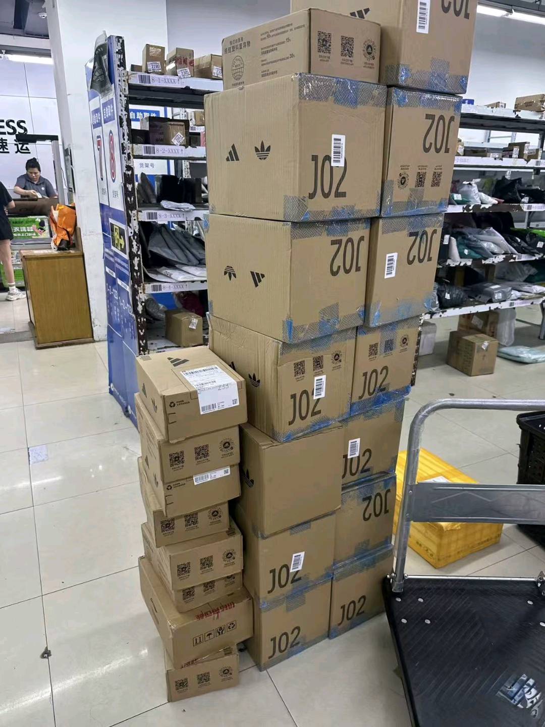 吴先生其他供需得物搬砖,免费带,无门槛,得物到得物,一单收益500左右,当天见收益