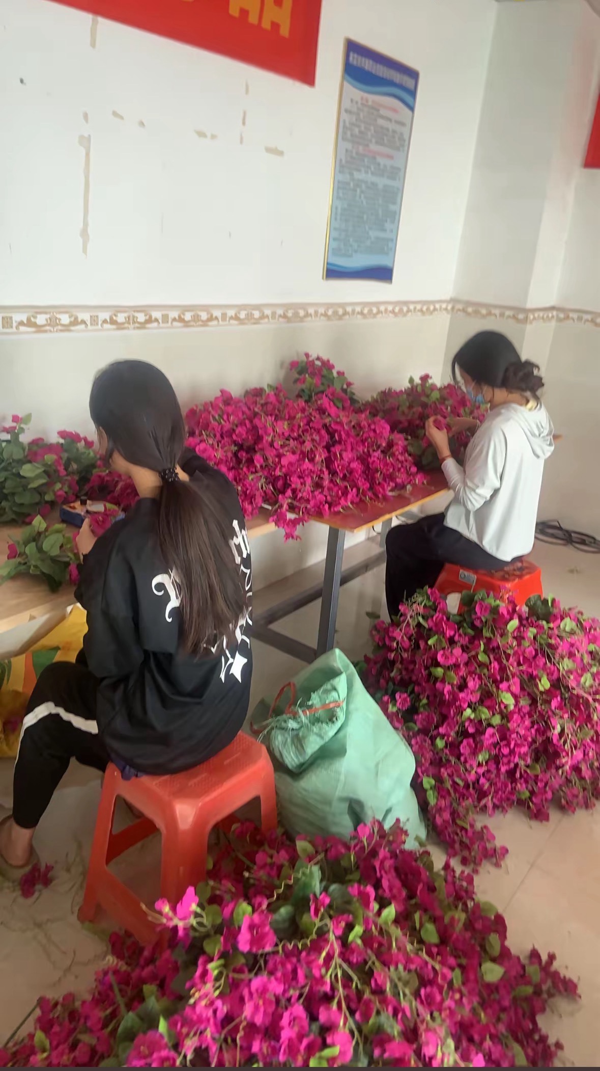 叶先生其他供需本人承接各种手工活，折花类，编织类，玩具打孔，针线活、镶钻类等