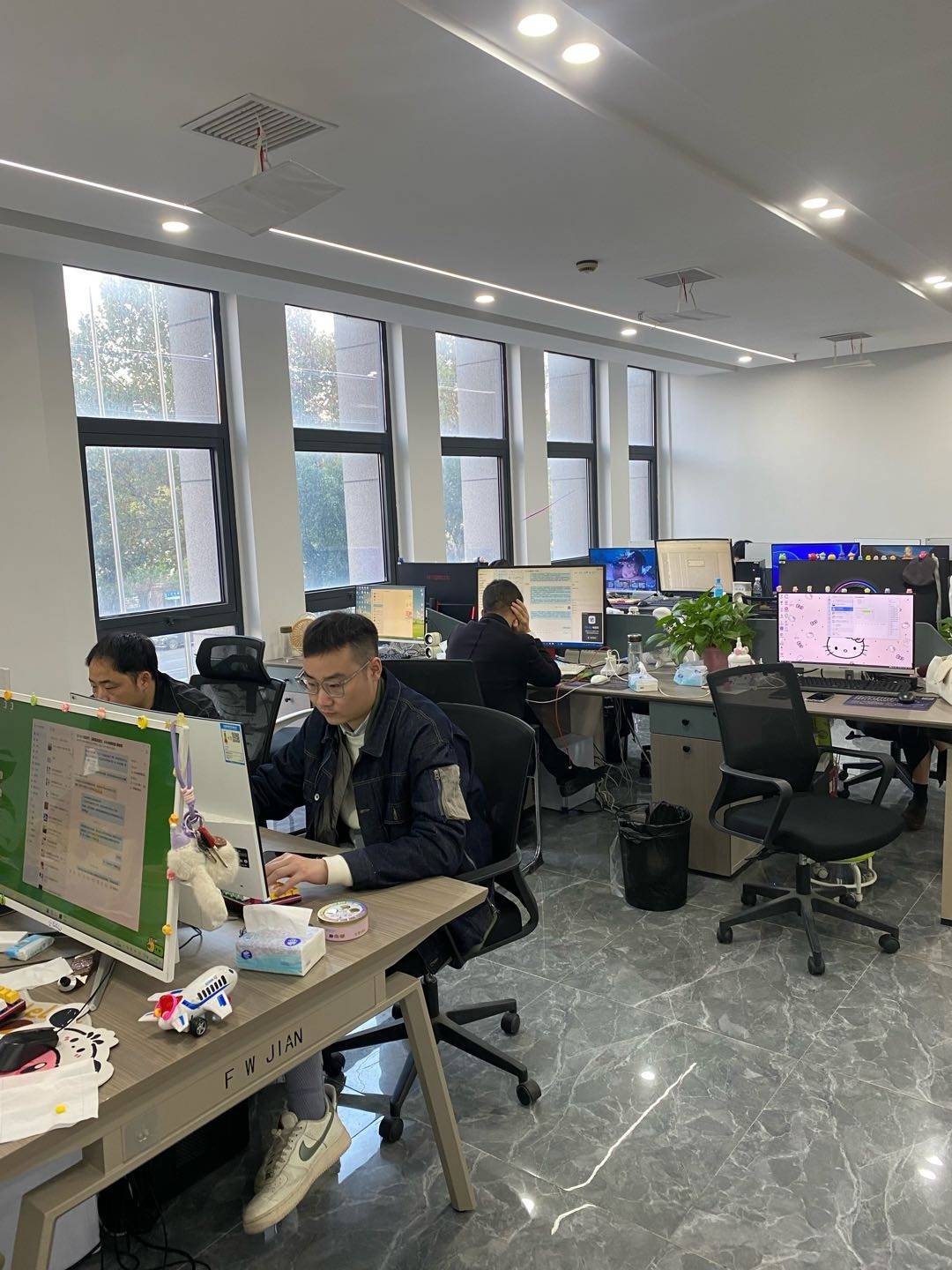 王先生其他供需咸鱼发布员 不收任何米/一单一结/纯绿色