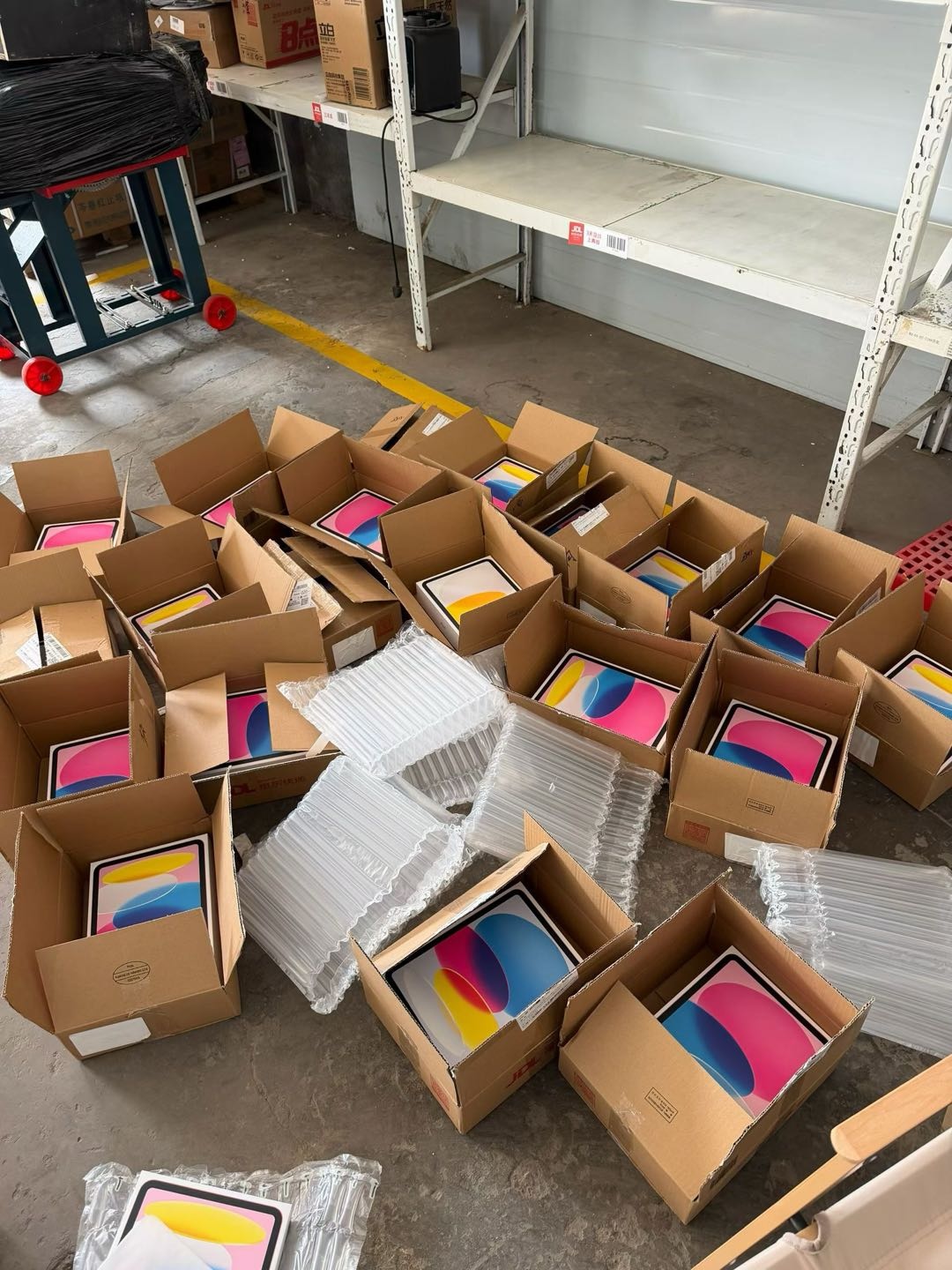 万先生其他供需诚寻代购*合作，一天保底收益*，当天上手绿色项目