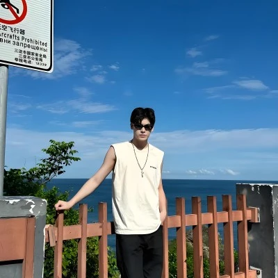 何先生