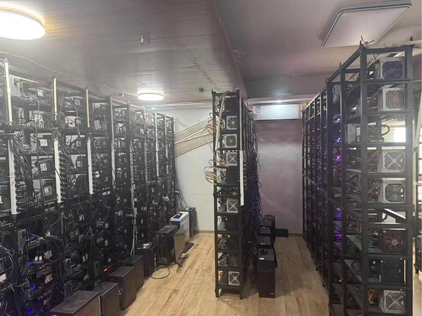 马春艳找合伙人游戏搬砖合作｜官方服长期稳定项目
