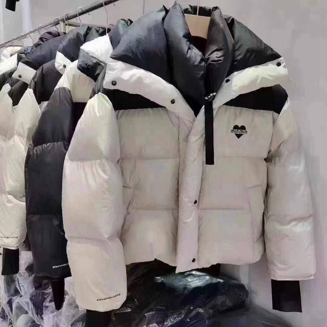 丁先生羽绒服工厂直销