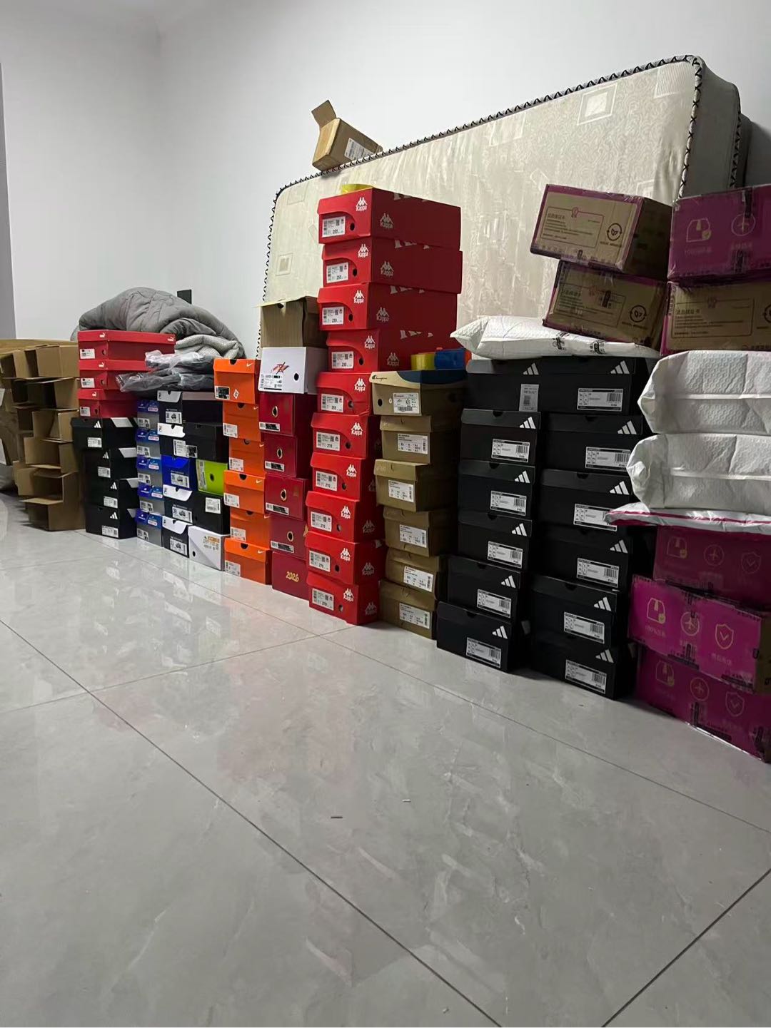 姚晨风球鞋/数码搬砖代拍代抢 包月服务有门槛