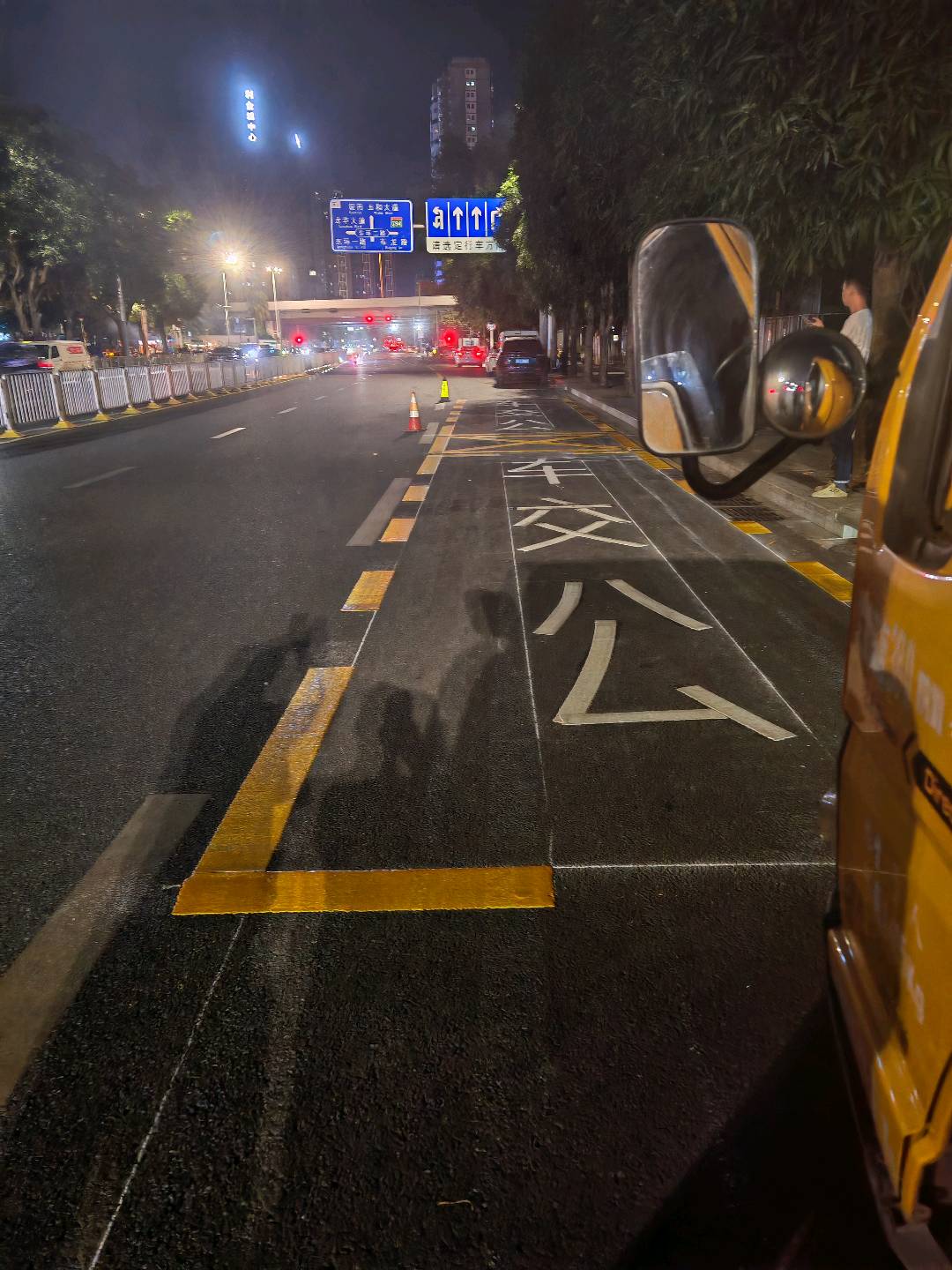 马小高乙方信息专业马路划线，工业区划线，物流园划线，小区划线，冷喷冷涂划线