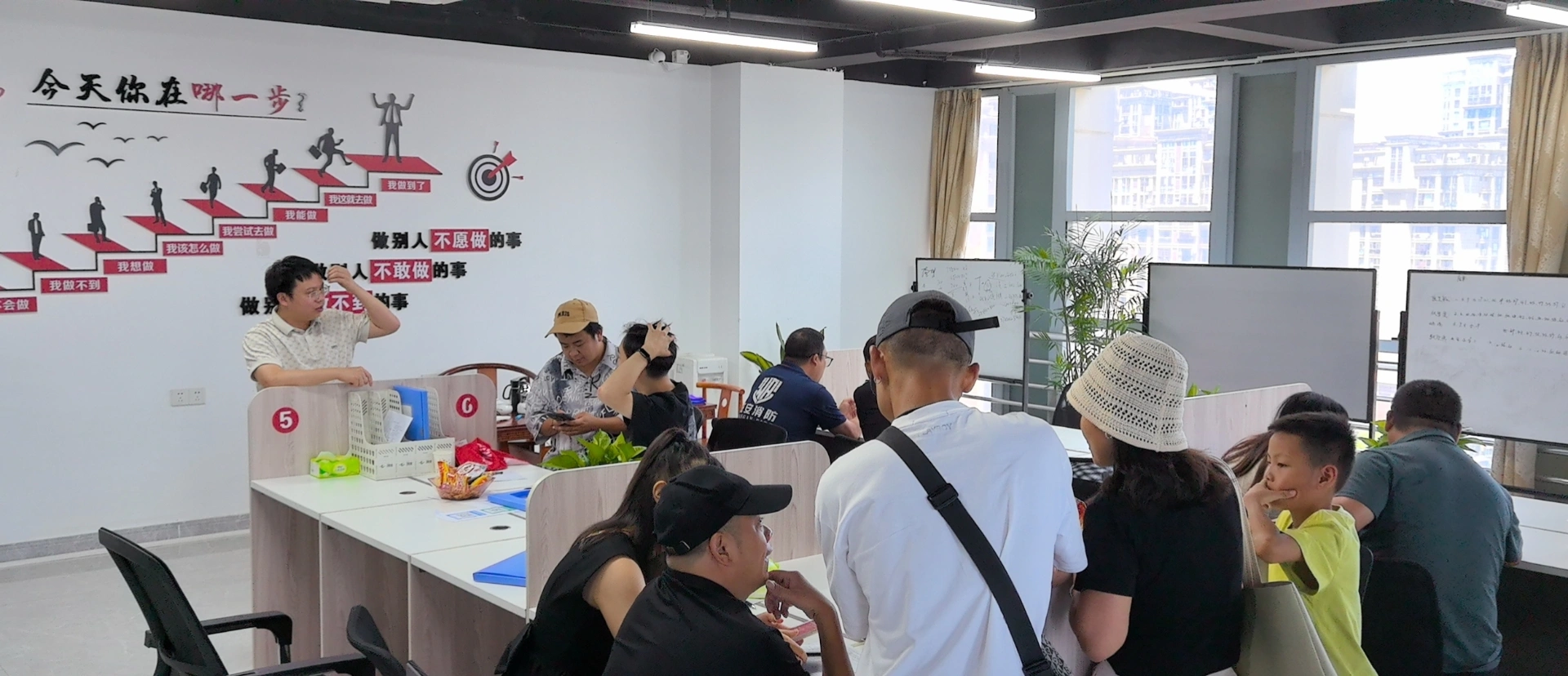 仇伍找合伙人App拉新官方一手渠道,单价30,可工作室网推独立后台有保障