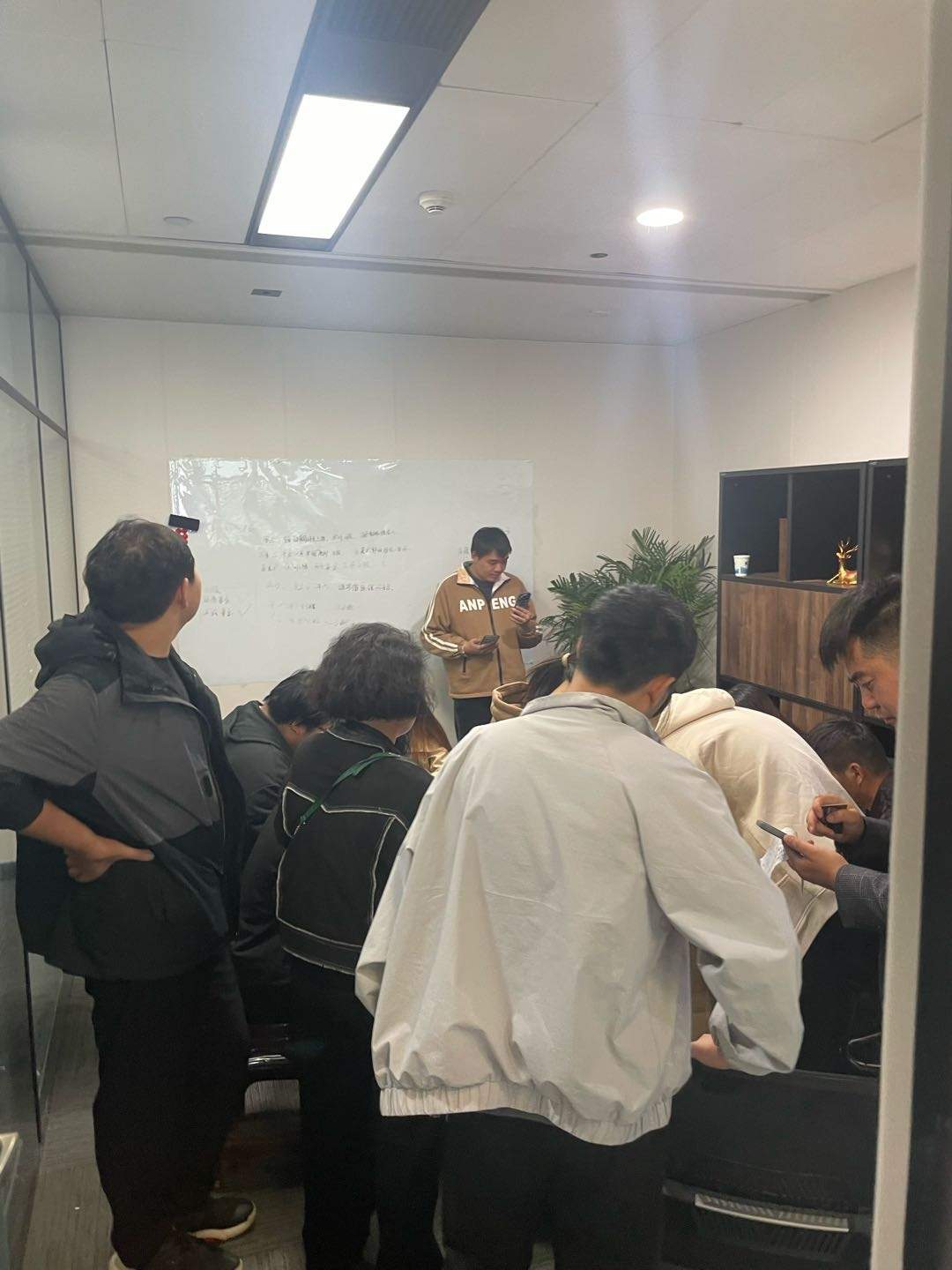 郝琳洋其他供需年利润*数的全域推广公司,资源+方法全给你,扶持你月入*