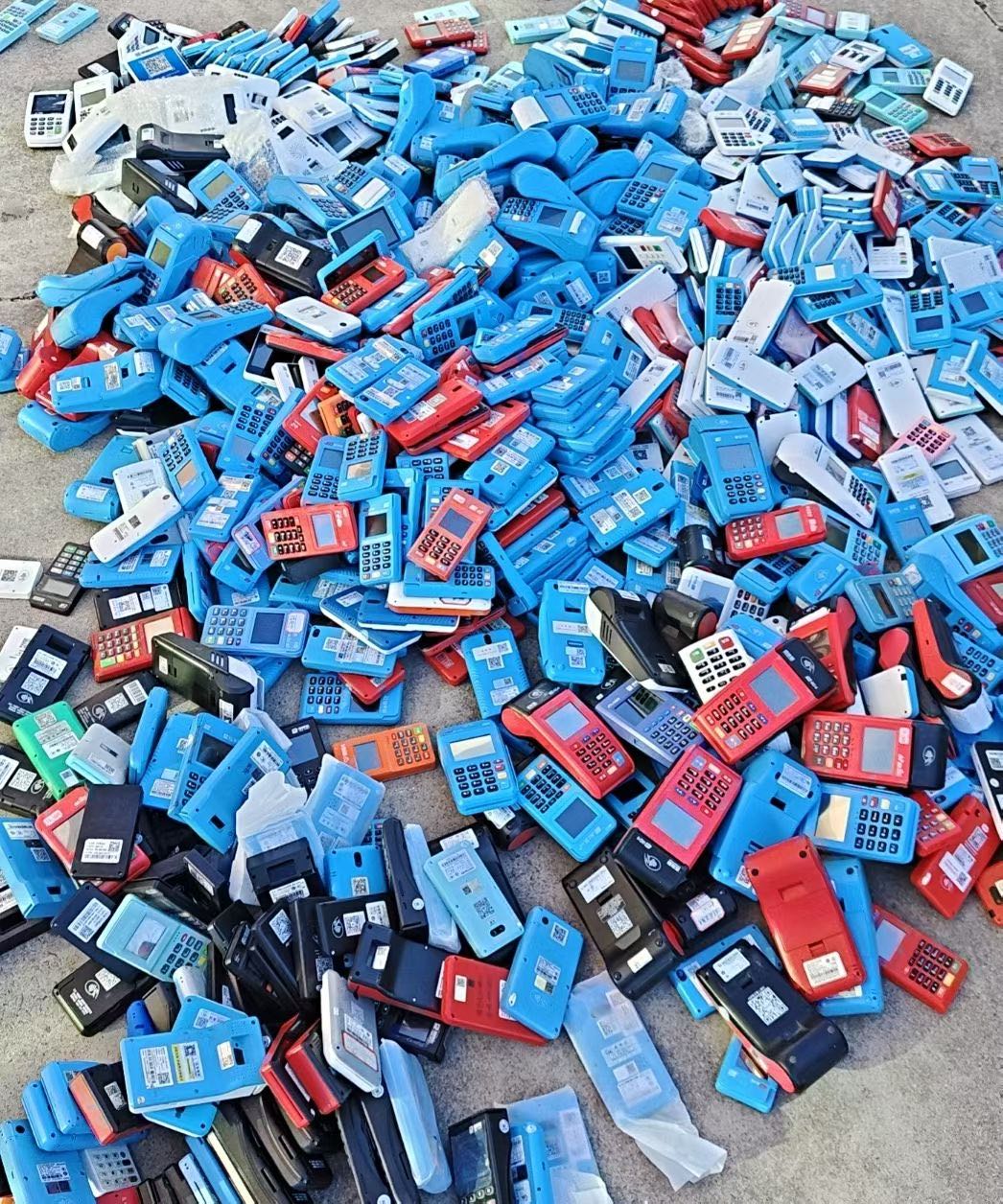 滕福兴环保回收：报废手机、POS机高价回收，零服务费，快速结算
