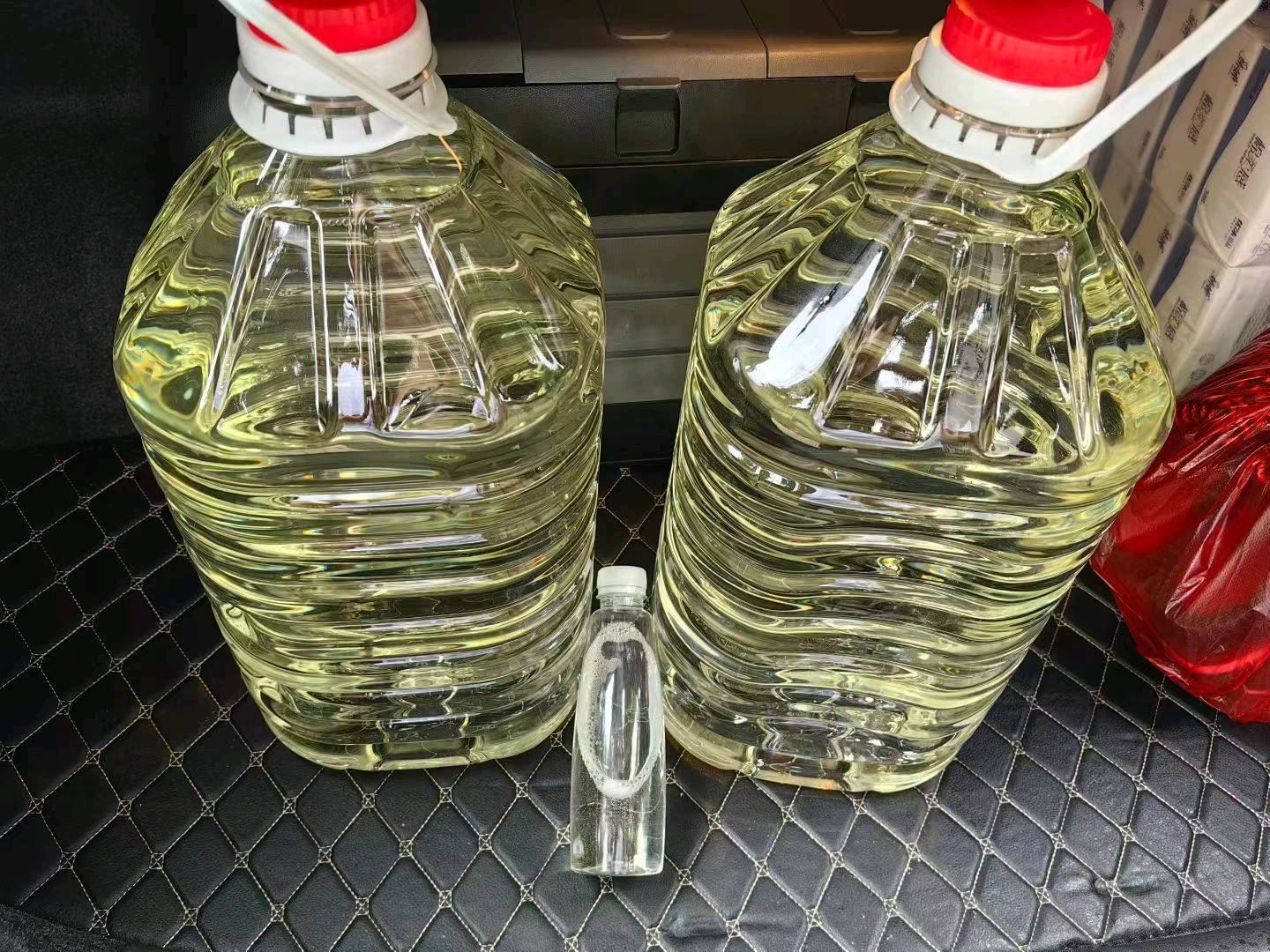 丁先生酱香型白酒,无中间商,散装光瓶酒,口感柔顺酱香突出