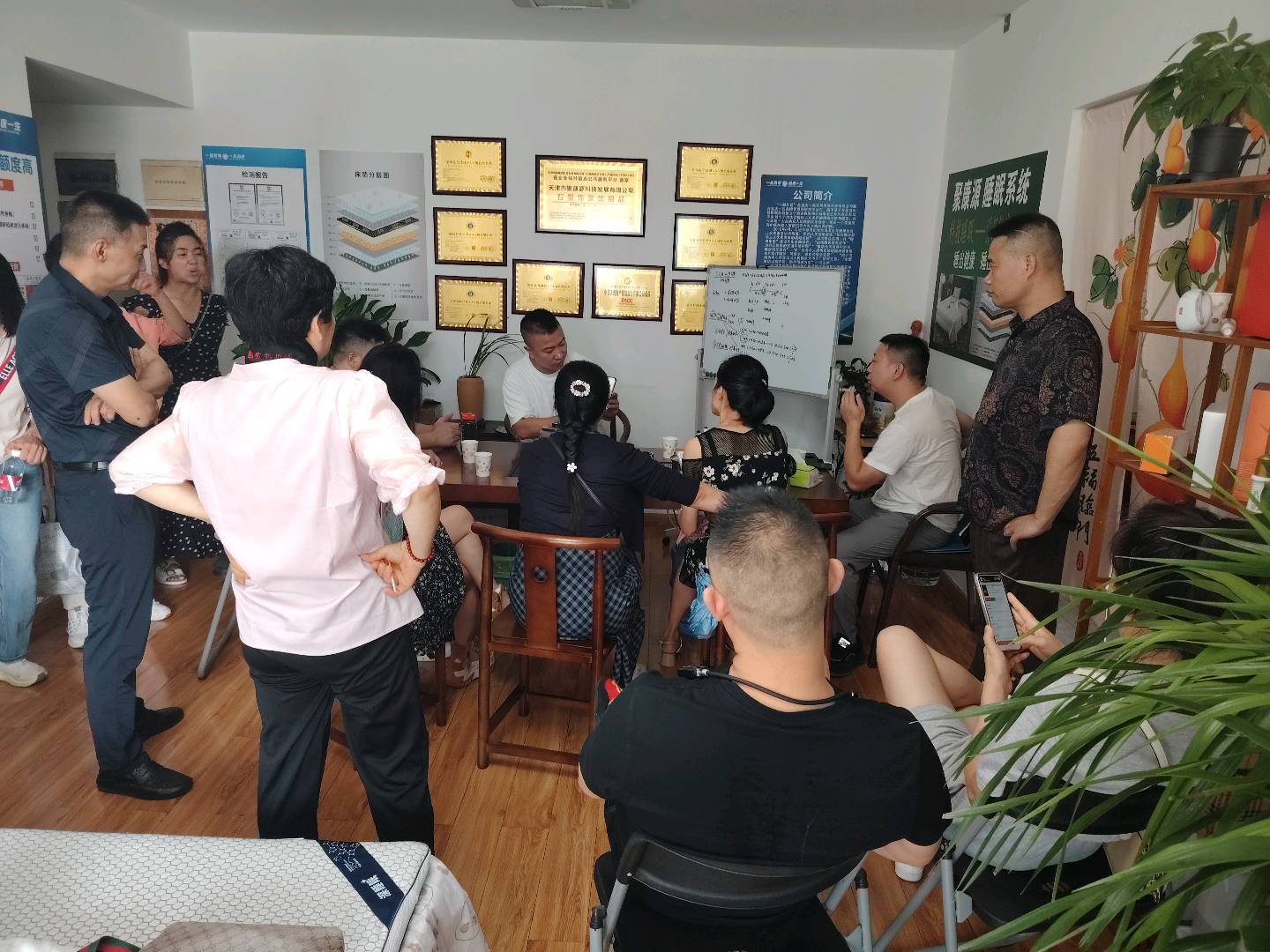 陈伟推广团队全国寻找APP小程序拉新项目，有管道收益的优先
