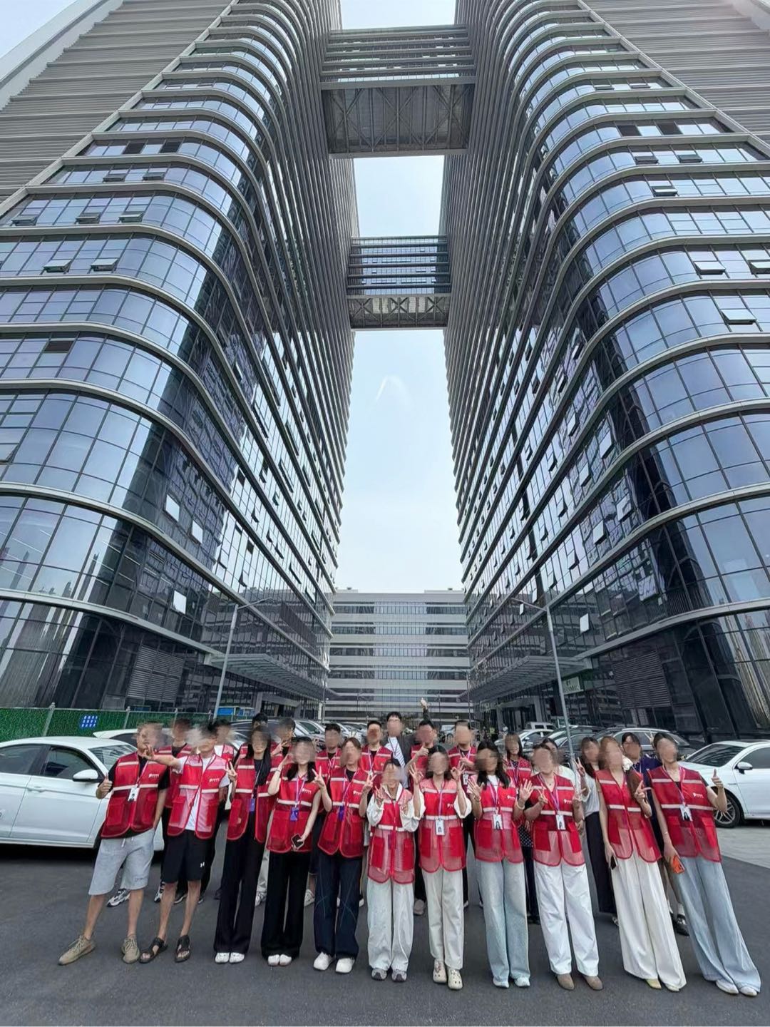 张梓晗地推项目寻找地推渠道合作，京东秒送商家入驻项目，一单100结算高效