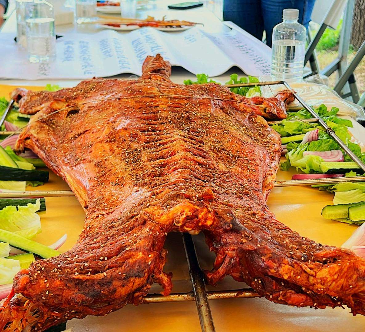 张秋鹤异业合作有车，有人，有员工，寻求可以做烧烤外摆场地