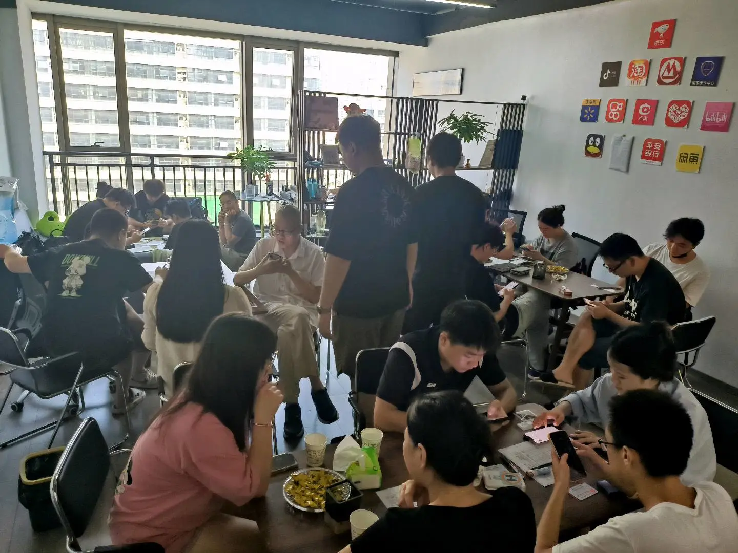 朱先生找合伙人
APP拉新,实战工作室!买断制!把市面上所有的单子都给你 纯绿