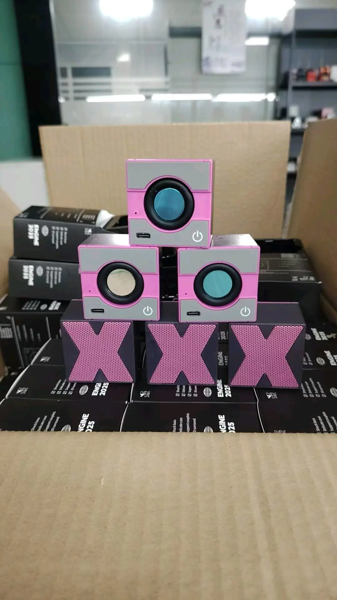 童女士蓝牙音响组装加工合作,散件直发乡镇,计件结算1-5元/件