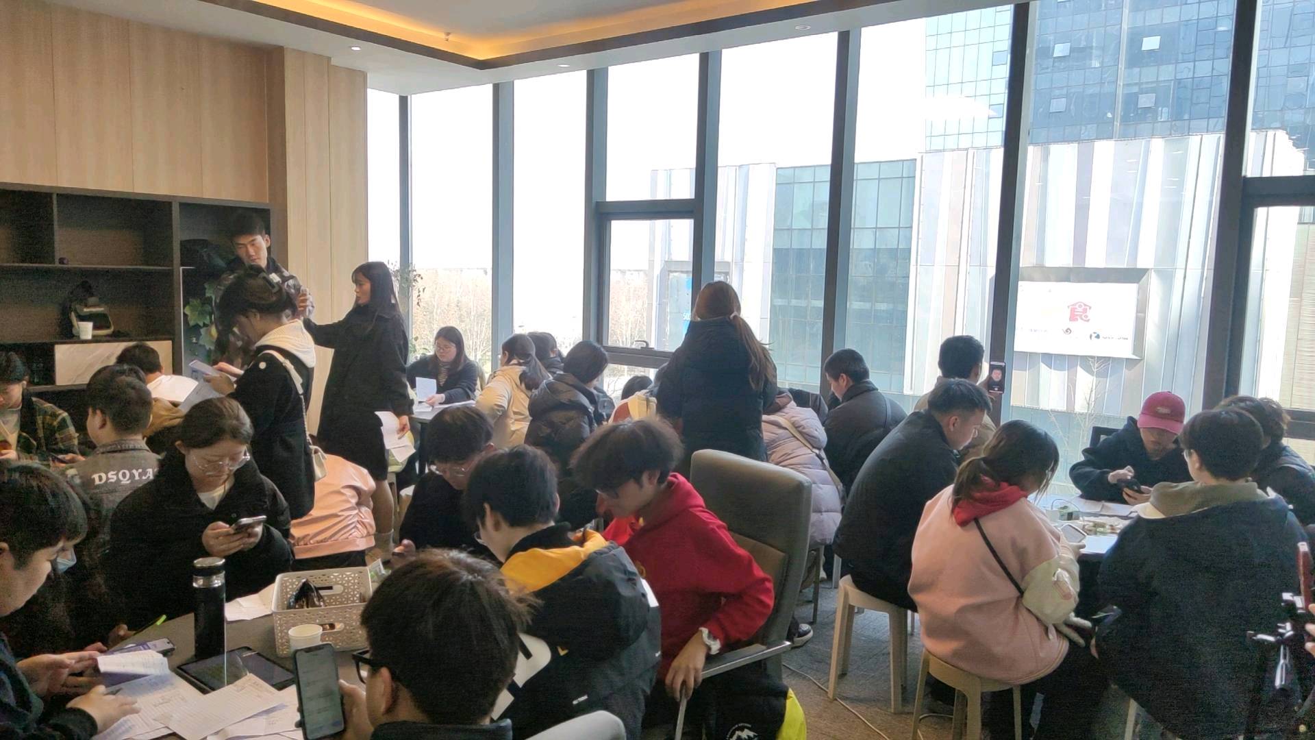 郭女士其他供需简单容易，收益高，答题6元/题收益AI复制粘贴即可操作日冲900题