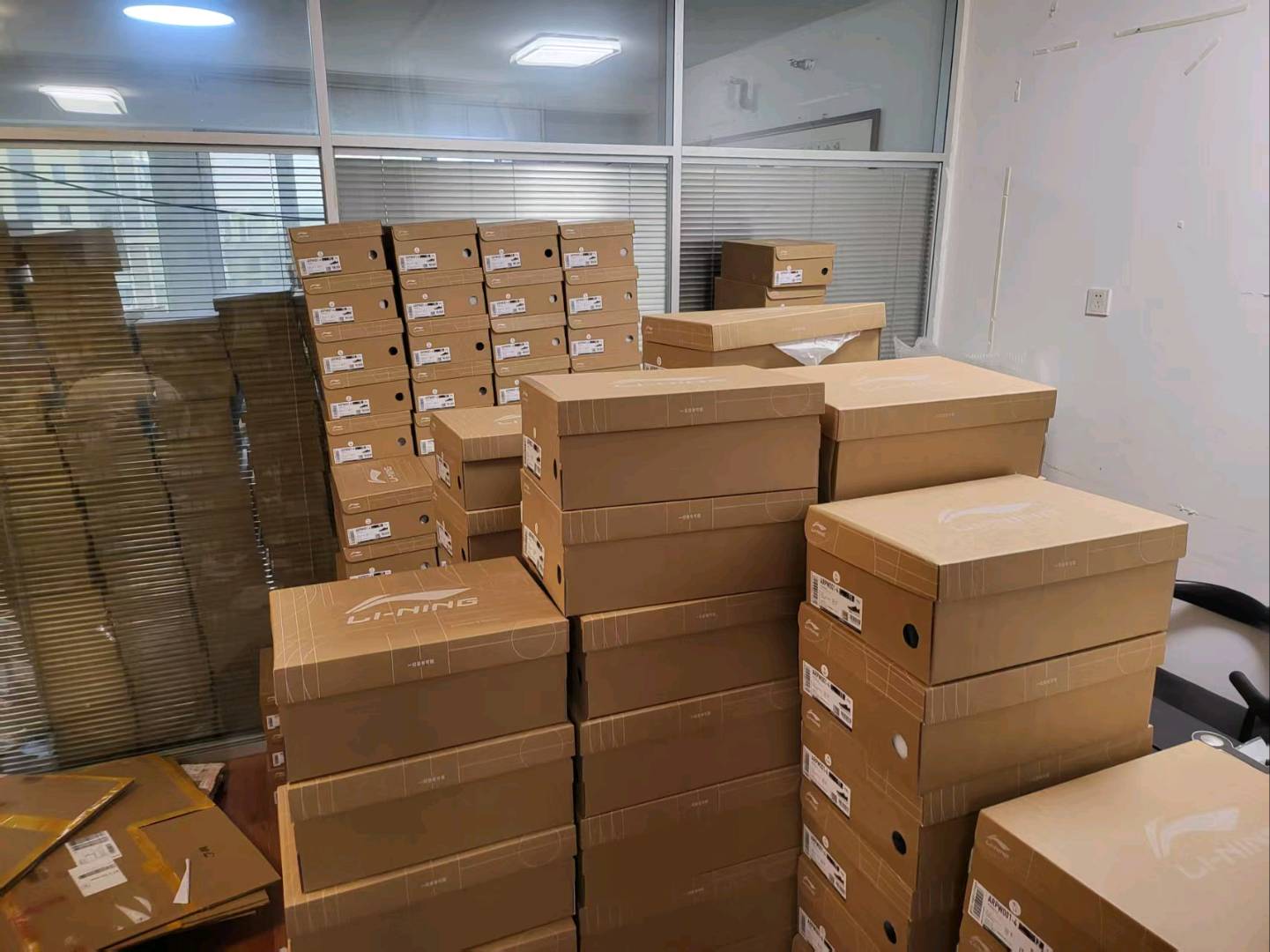 韩女士找合伙人得物搬砖货源,一对一陪跑,新手小白都可带