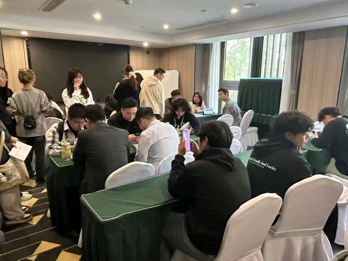 杨先生找合伙人