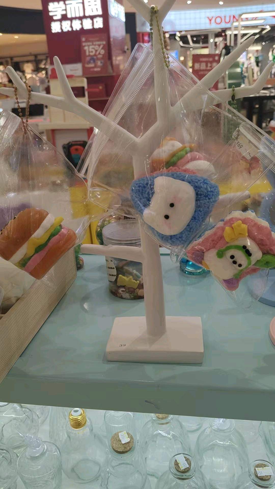 戚先生地推项目商场儿童区的店面地推玩具产品，要老板电话即可