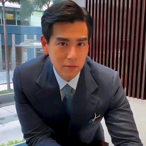 u客直谈实名认证靳先生