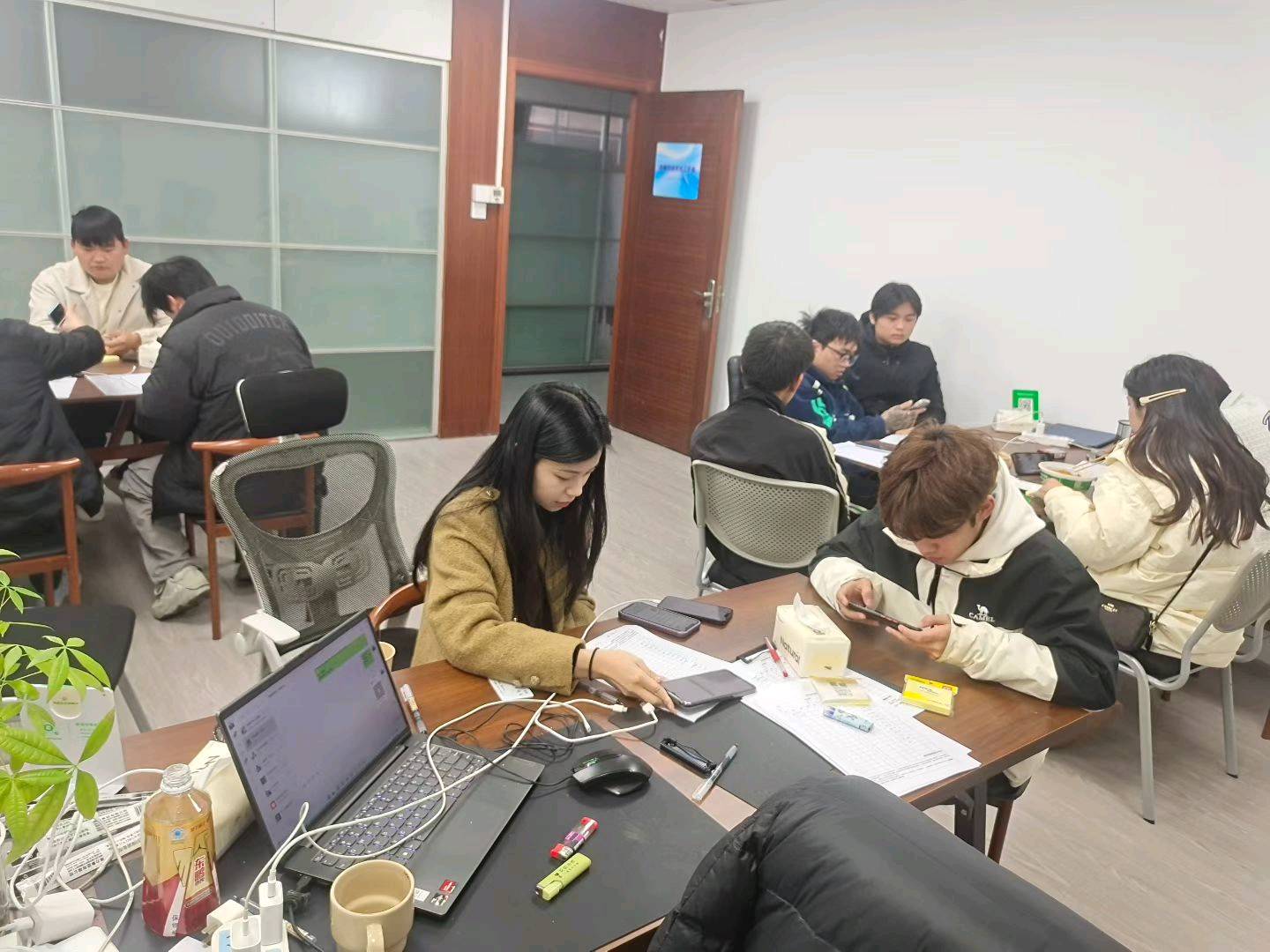 楼姣龙找合伙人拉新工作室合作，单人日产值*，稳定渠道，欢迎考察，不卖平台