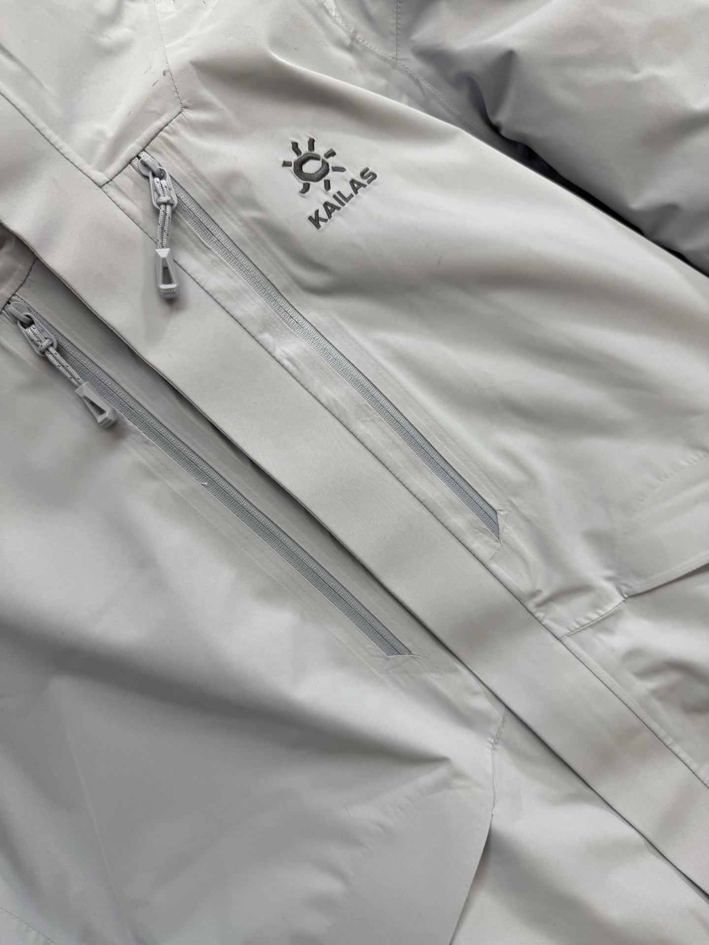 巩先生支持一件代发 各大品牌用品 美妆 潮鞋 箱包 服饰