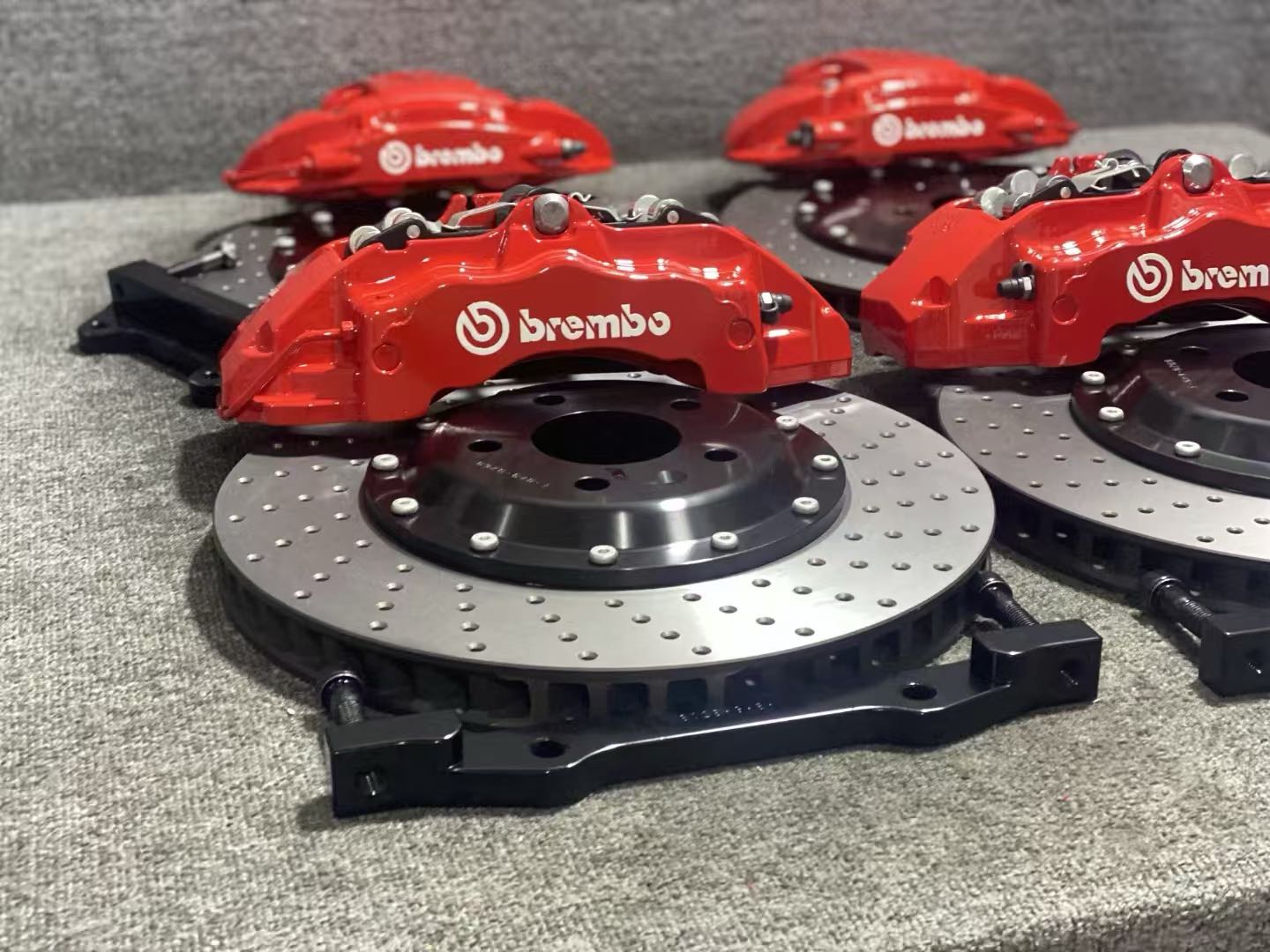 俞先生品牌货源汽车刹车制动卡钳批发布雷博 Ap等各系列