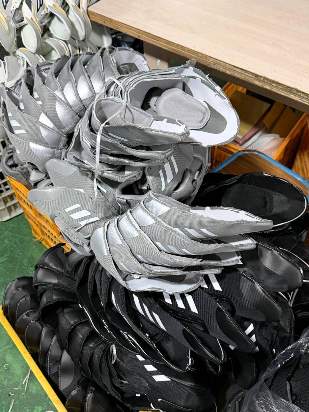 周先生厂家直销潮服潮鞋一件代发