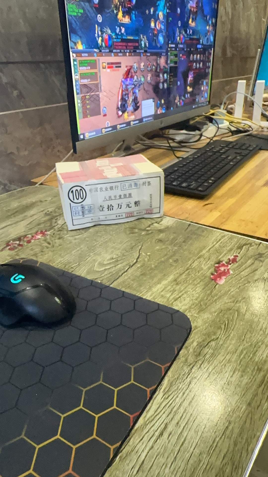 李满娇找合伙人热血传奇，收益日结，强制和平模式，稳定高效！