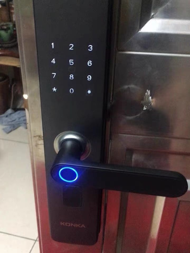 胡先生智能指纹锁免费送全国招合伙人，一单100～500佣金，日结
