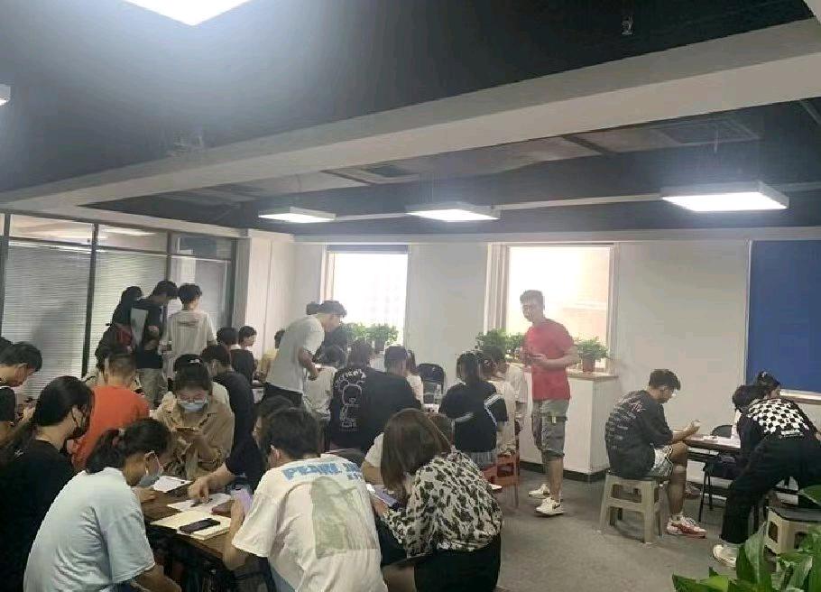 王志浩找合伙人APP拉新头部渠道，3000款任务，没有学费加盟费。只要求有量的来对接