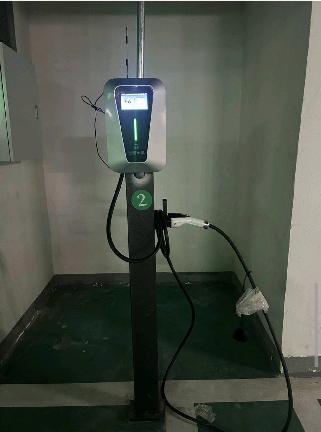 王先生寻找省会城市停车场地资源合作,免费投放设备,费用丰厚,区域商数量有限