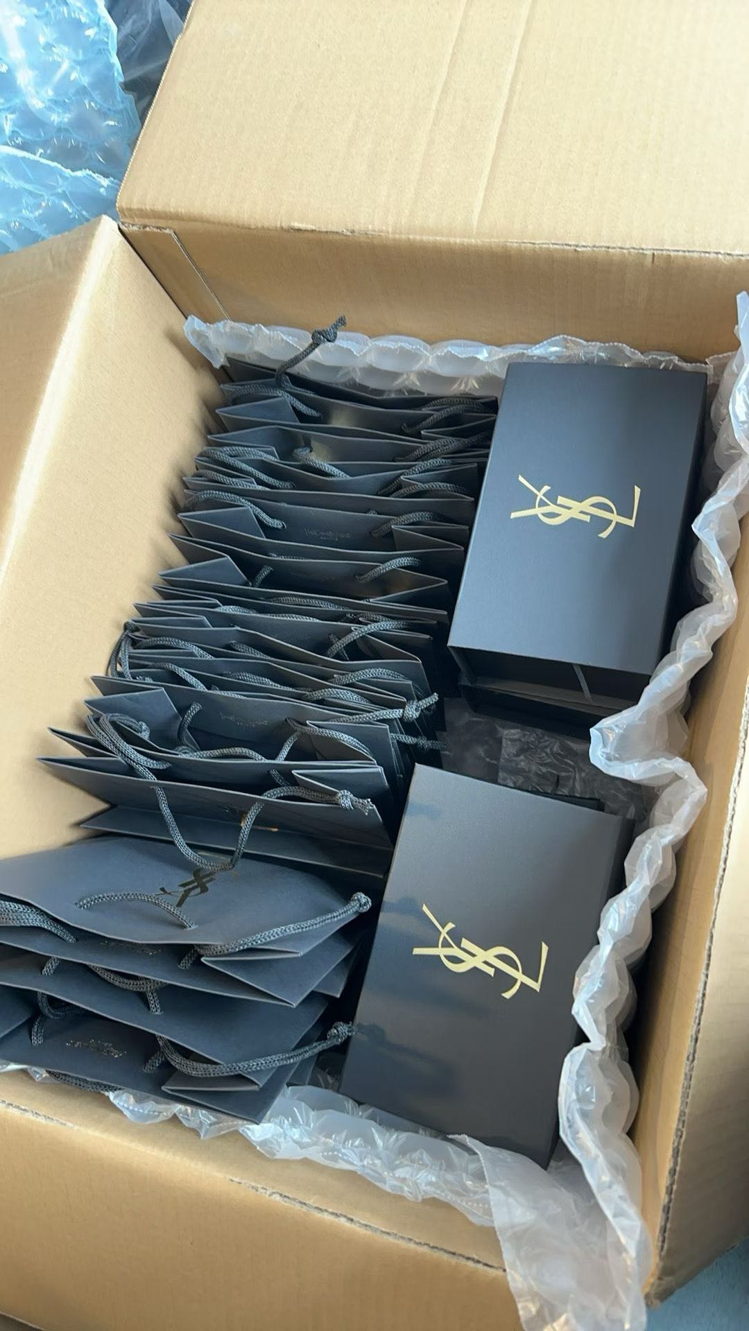 颜建杰品牌货源