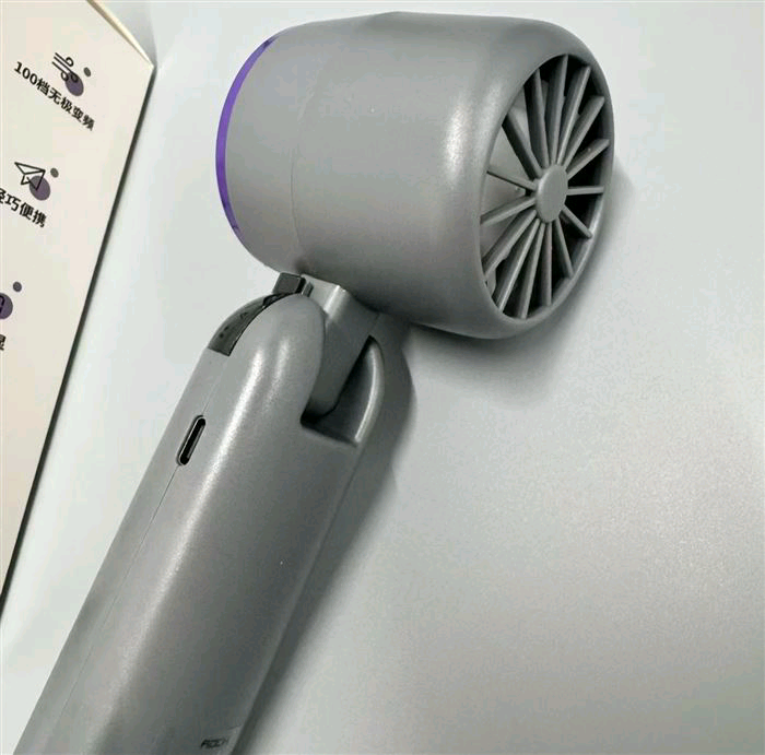 陈先生品牌货源大量尾货，价格便宜。如果有需要的联系我