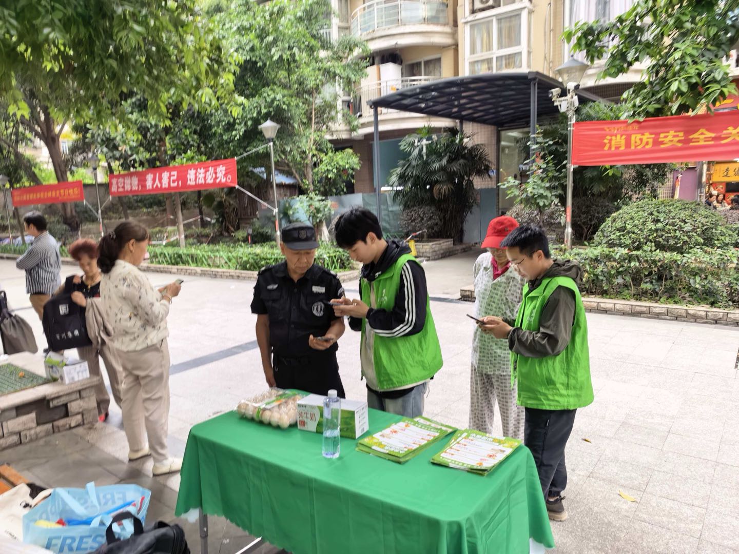 王先生美团小象，超市拉群8-12元、拉新22+24元，独立后台