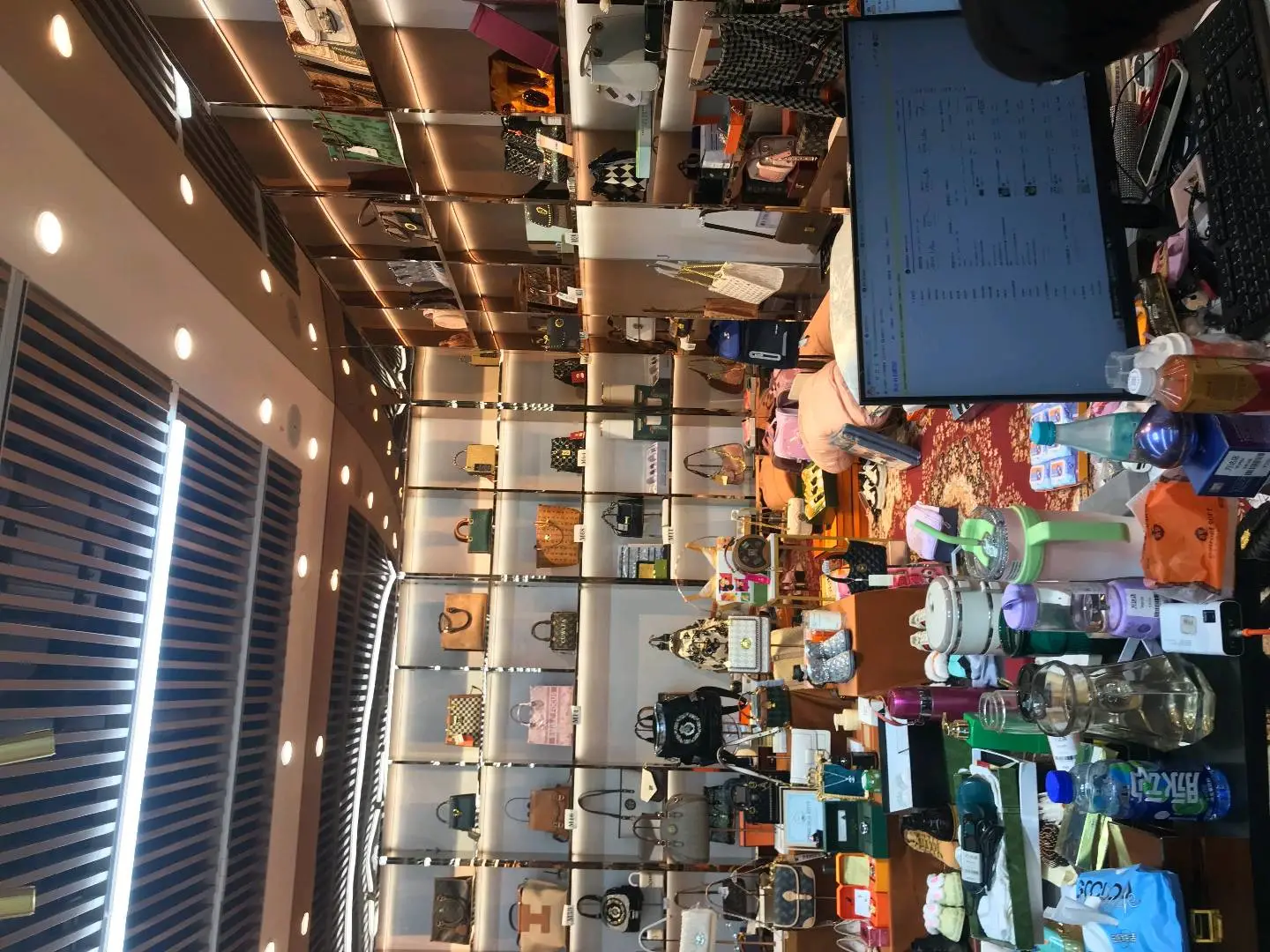 万先生万达线下店播寻优质商品入驻,保ROI