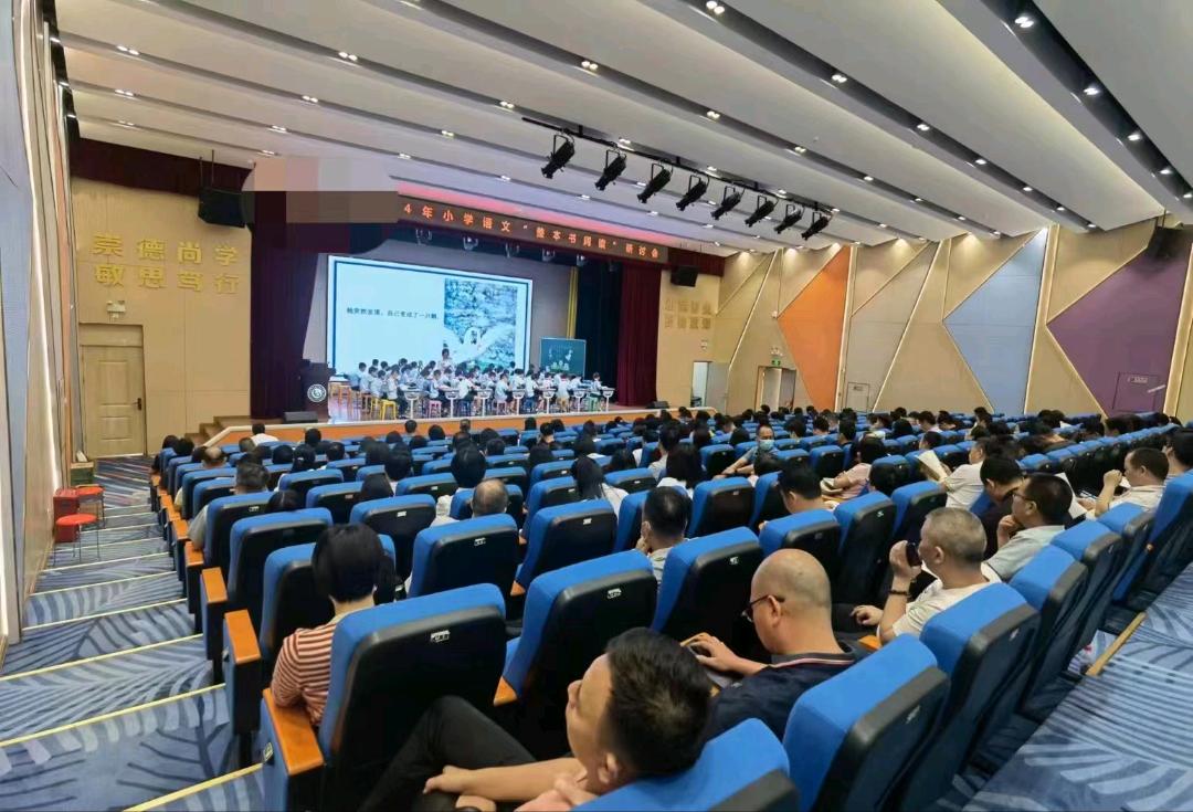 郑先生优质甲方校园公益读书活动推广