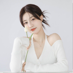 周女士