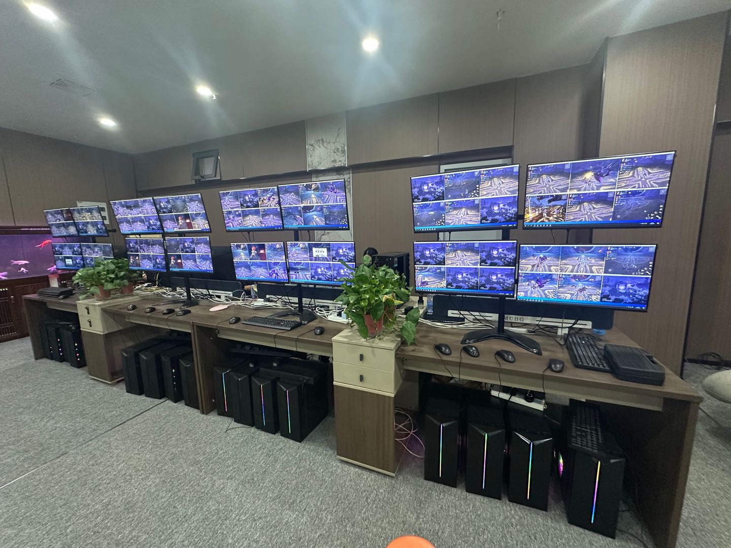 孙先生电脑游戏搬砖项目，当天见收益，先试后谈
