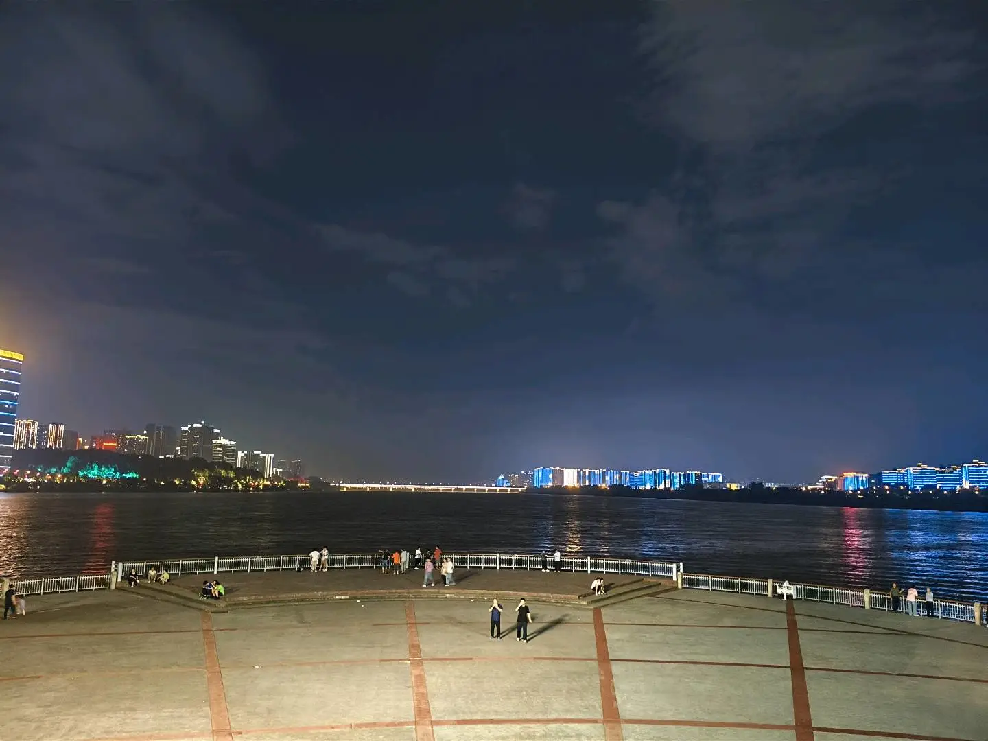 沈先生