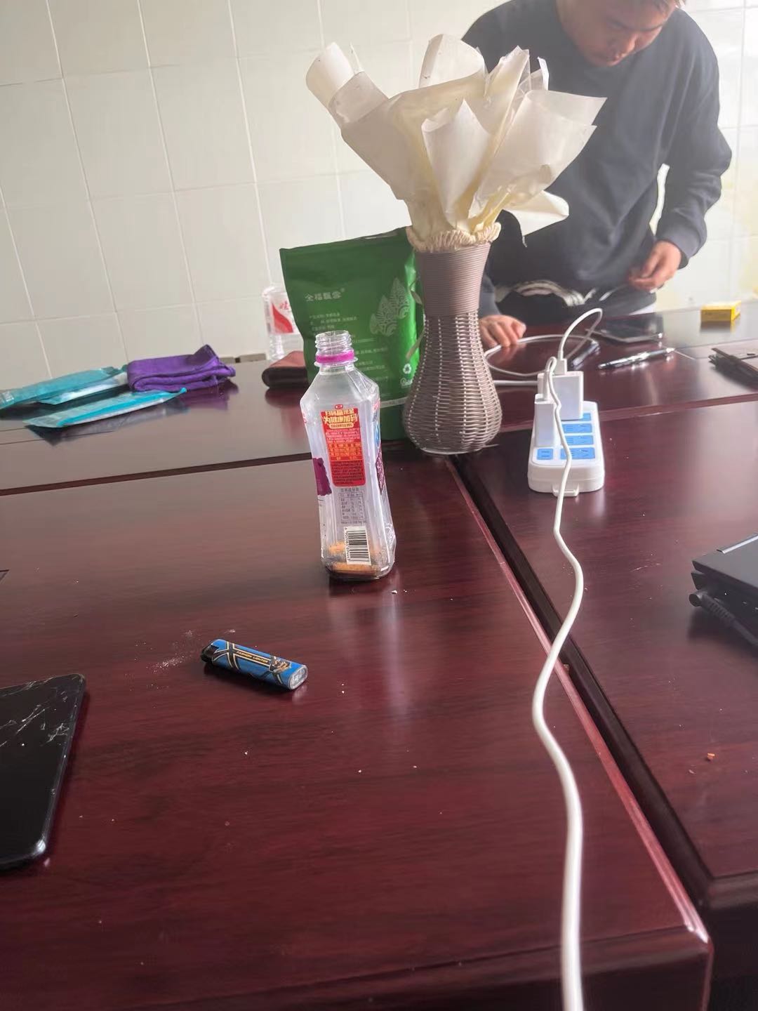 罗女士乙方信息