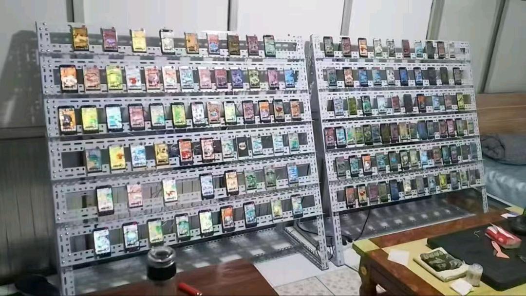 刘女士找合伙人一部手机，一个手机外置智能芯片，手机自动化打金新玩法  