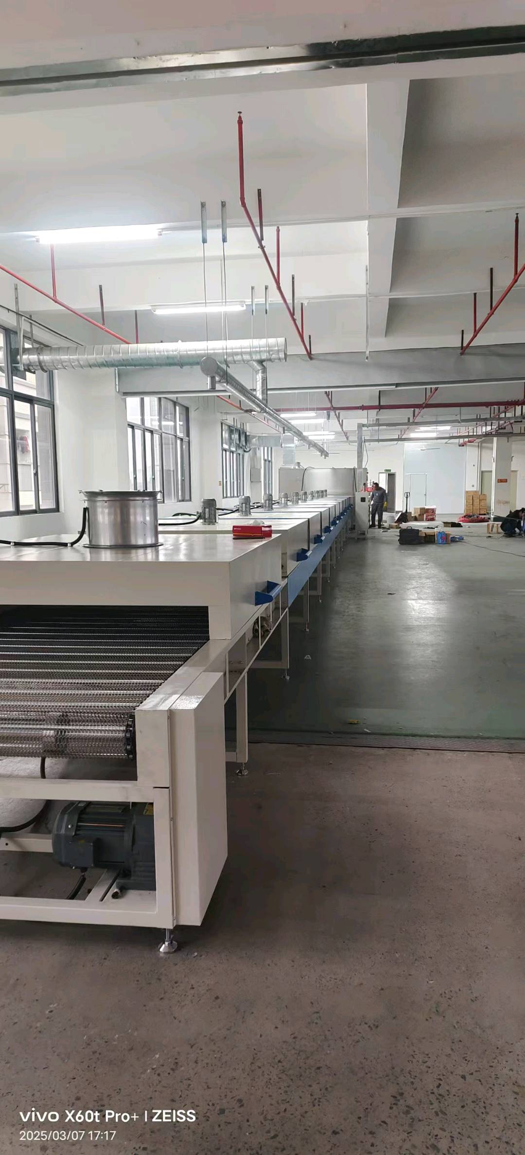 谢女士品牌货源专业生产喷涂设备，寻找喷涂加工厂家订购设备
